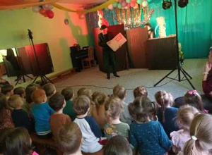 Teatrzyk "Wróbelek Elemelek"