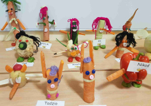 Galeria figurek warzywnych wykonanych przez dzieci