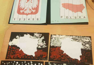 Wystawa prac dzieci - mapa Polski i karty pracy