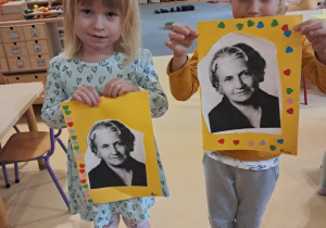 Ala i Michasia prezentują portret M. Montessori