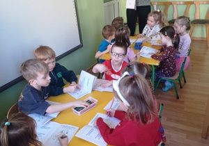Zabawa plastyczna "Narysuj swój strach"