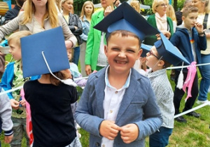 Marcel przygotowuje się do poloneza