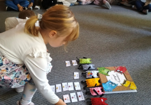 Ala zaznacza kolor emocji, w której dzisiaj jest