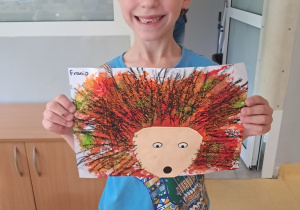 Franio prezentuje swoją pracę pt. "Jeż"