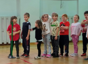 Zajęcia sportowe w Międzynarodowej Szkole Mistrzostwa Sportowego - przy ulicy Jarosławskiej - dla Dzieci idących do szkoły