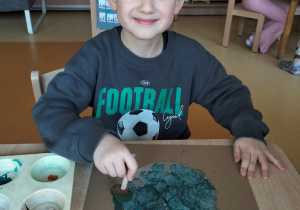 Wiktor tworzy planetę Markury