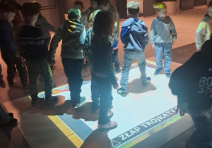 Edukacyjne zabawy z ekranem dotykowym