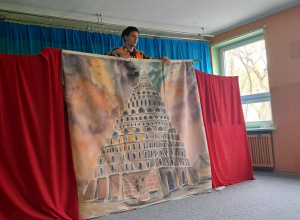 Teatrzyk pt. "Wieża do nieba - zgoda buduje, niezgoda rujnuje" - dla wszystkich Dzieci
