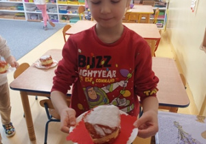 Wojtuś prezentuje swoją pracę