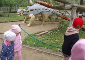 Spacer ścieżką edukacyjną z przewodnikiem