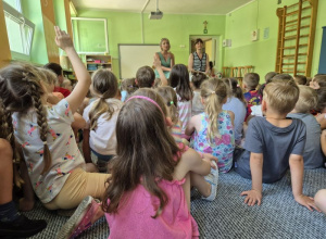 Warsztaty "Bezpieczne wakacje" prowadzone przez pracowników Oddziału Oświaty Zdrowotnej i Promocji Zdrowia PSSE - dla wszystkich Dzieci